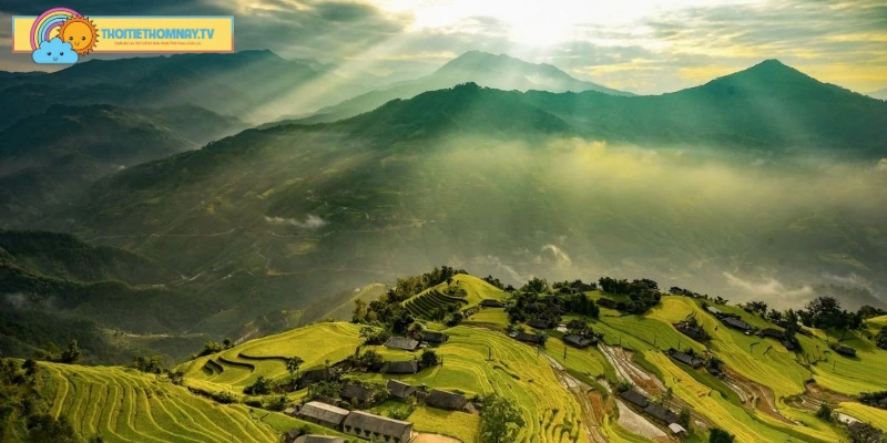 Cao nguyên Tây Bắc Sơn La với núi đồi hùng vĩ