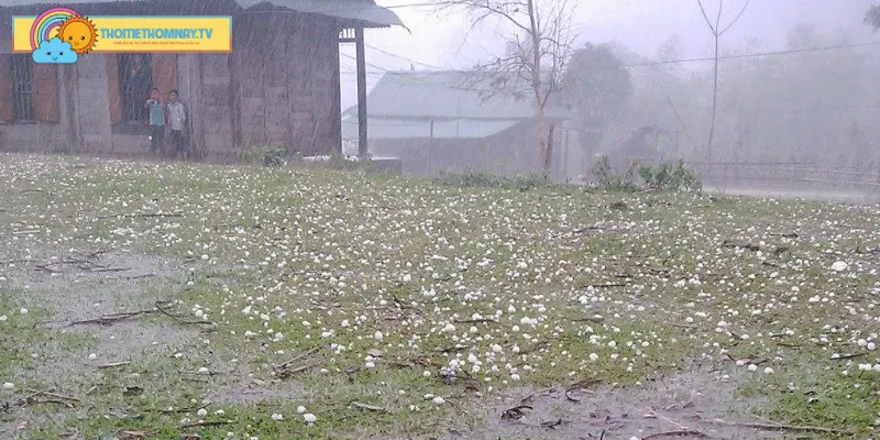 Nhận biết dấu hiệu sắp có mưa đá qua đặc điểm của mây