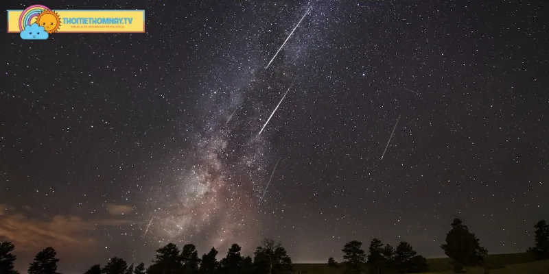 Sao băng Perseids nổi bật hơn nhờ mật độ sao băng cao