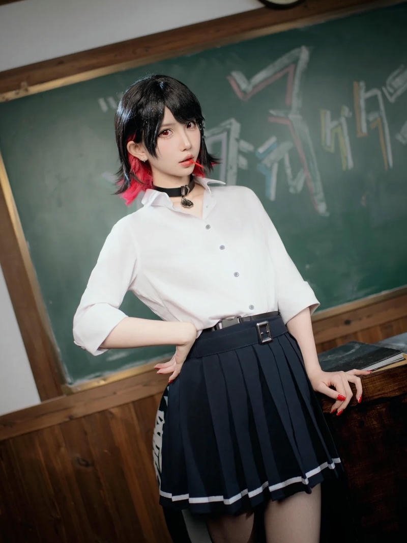 Hình ảnh cosplay học sinh 1