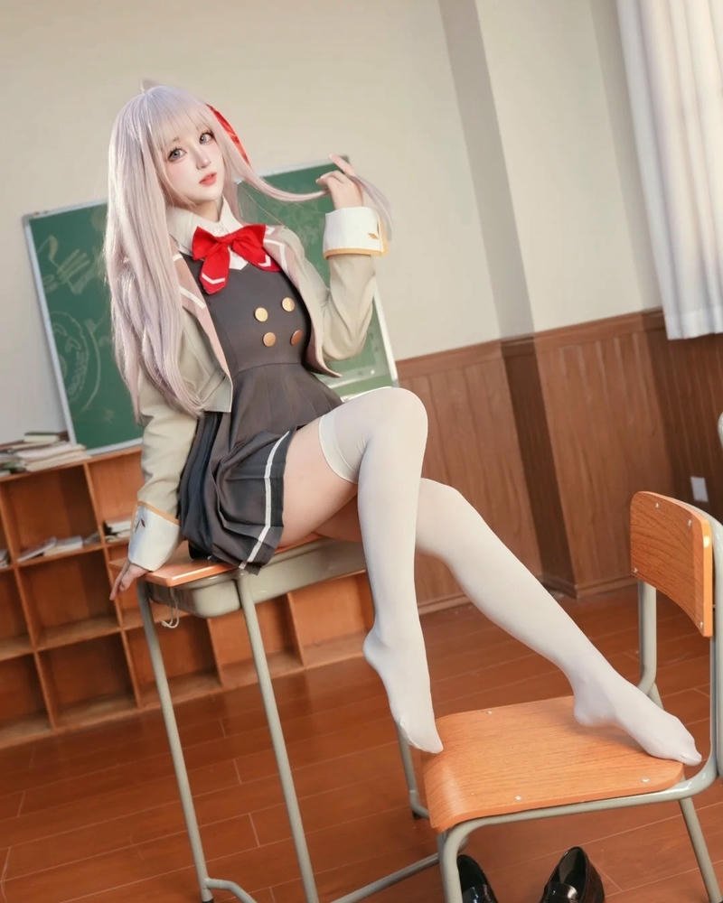 Hình ảnh cosplay học sinh 8