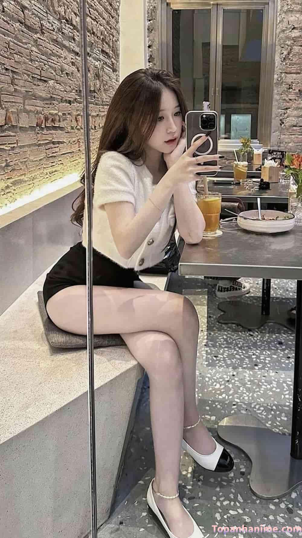 ảnh gái mặc quần ngắn 18