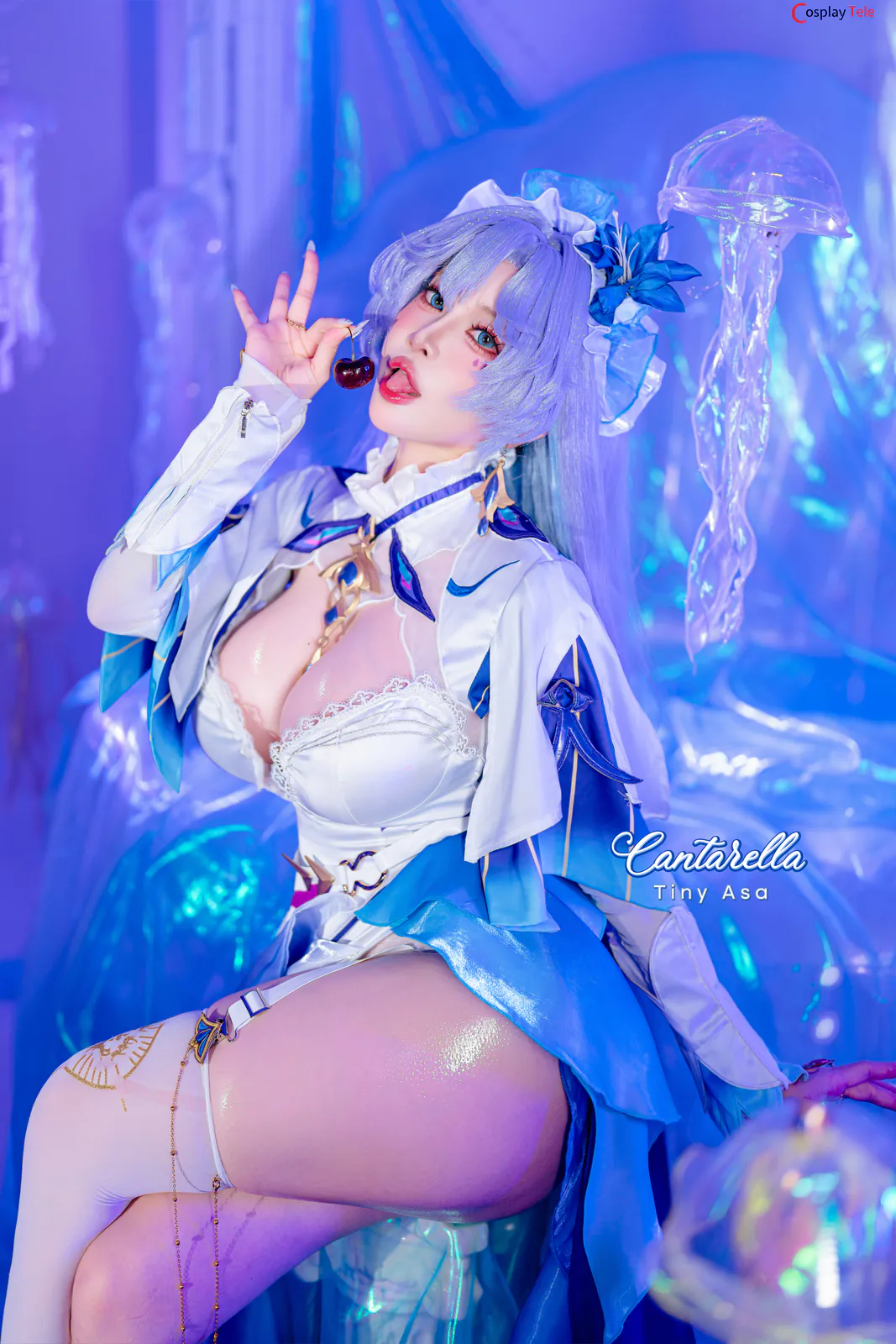 Tiny Asa cosplay Cantarella 15