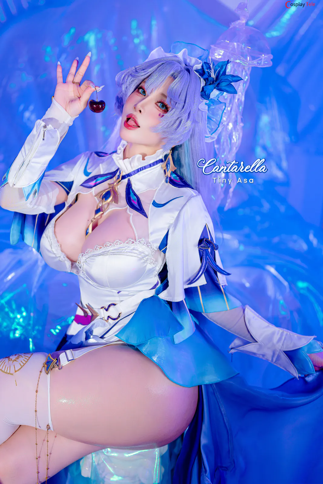 Tiny Asa cosplay Cantarella 16