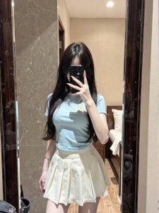 119+ Ảnh Nữ Chụp Trước Gương Che Mặt Đẹp Mê Ly, Bí Ẩn