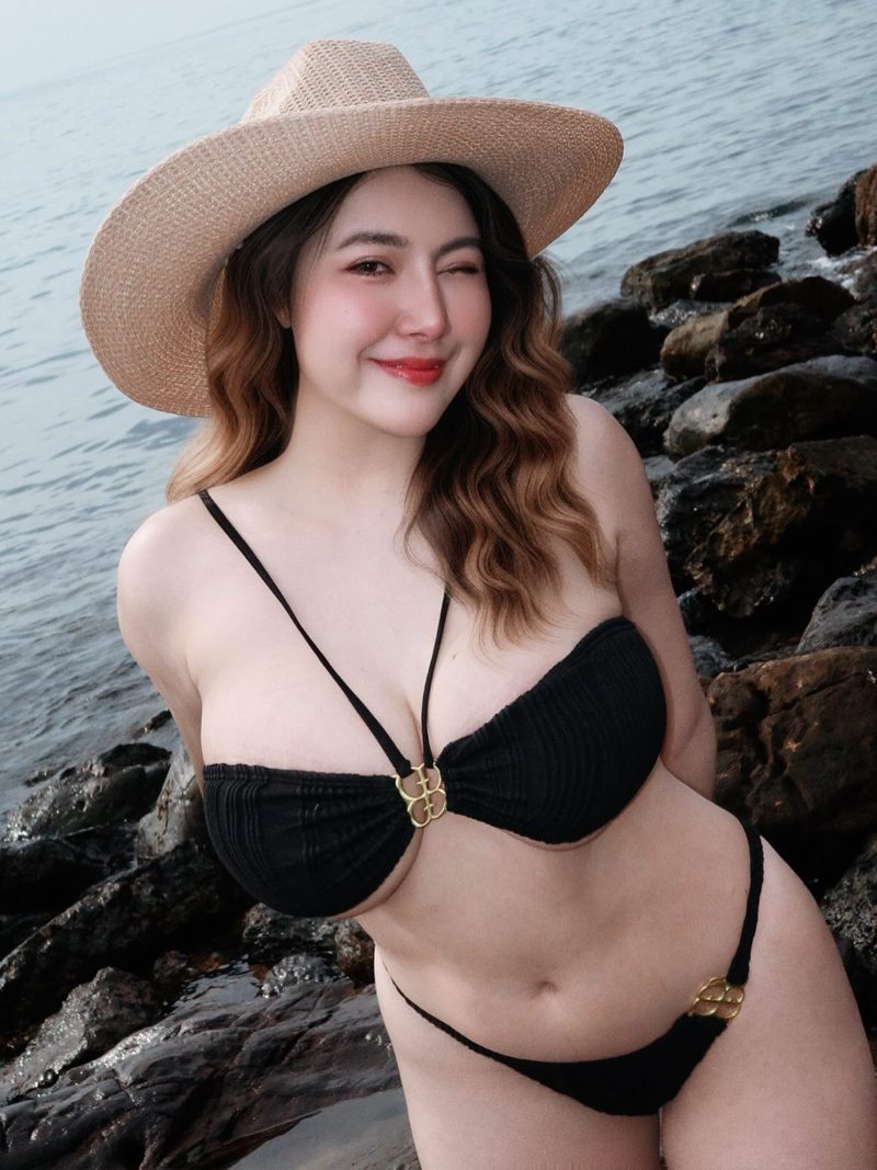 ảnh gái múp 8