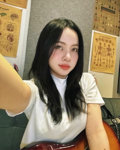 Ngô Lan Hương bikini: Chiêm ngưỡng 176+ khoảnh khắc khoe sắc vóc rạng rỡ