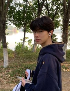 Tổng hợp 129+ Ảnh Trai Đẹp 2K12 Năng Động Hút Mọi Ánh Nhìn