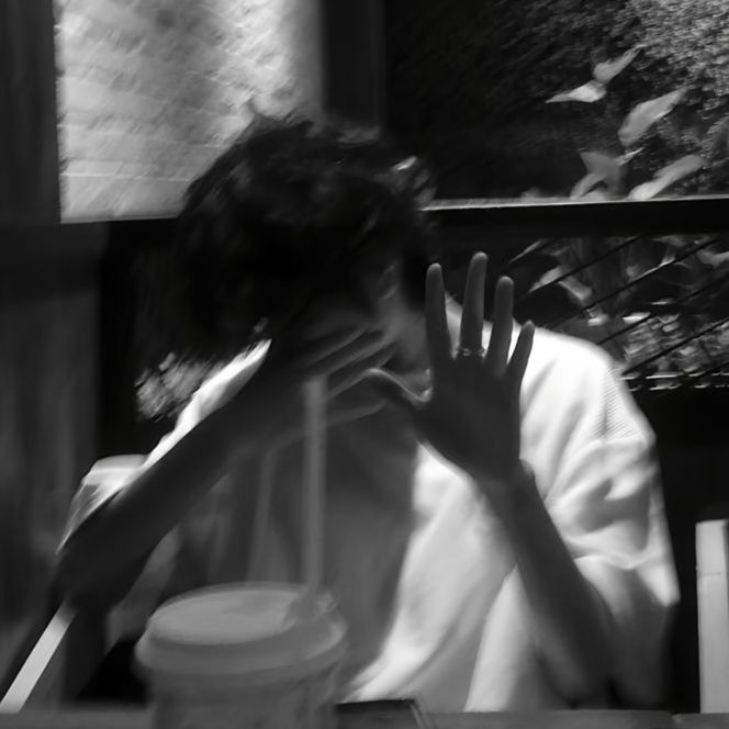 Avatar Trắng Đen 3
