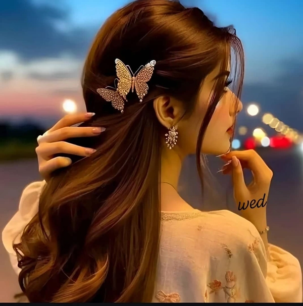 Stylish Girl DP 44