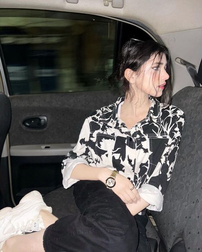 Stylish Girl DP 2