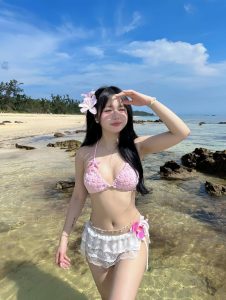 189+ Ảnh Gái Đẹp Mặc Bikini Đốt Mắt Người Xem Ngay Từ Cái Nhìn Đầu Tiên