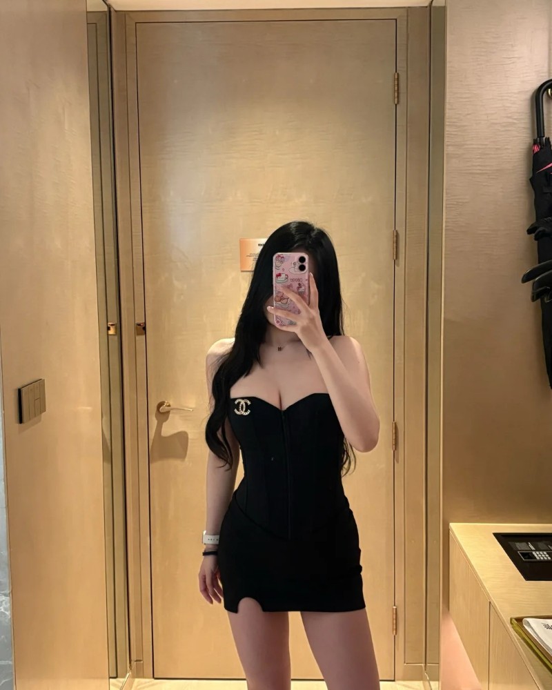 gái ngực bự 21