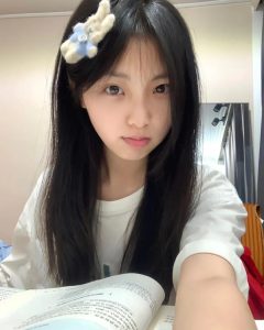 199+ Ảnh Gái Xinh Cấp 2: Nét Hồn Nhiên, Ngây Thơ Đốn Tim