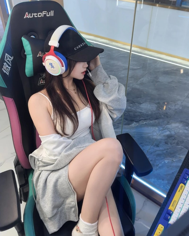 Gái xinh live stream 35