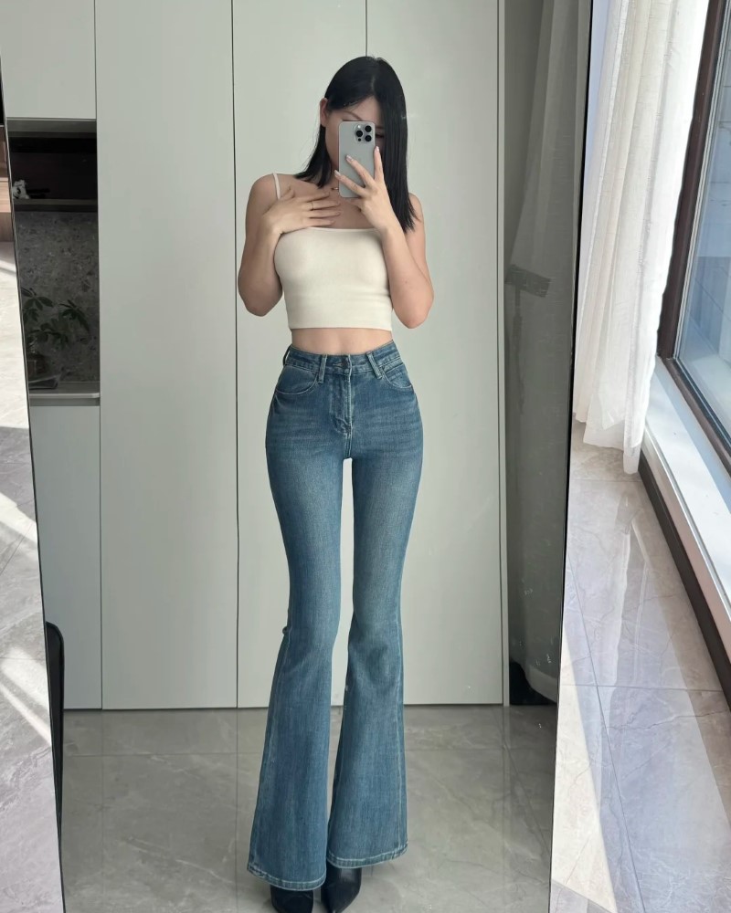gái xinh mặc quần bó sát 27