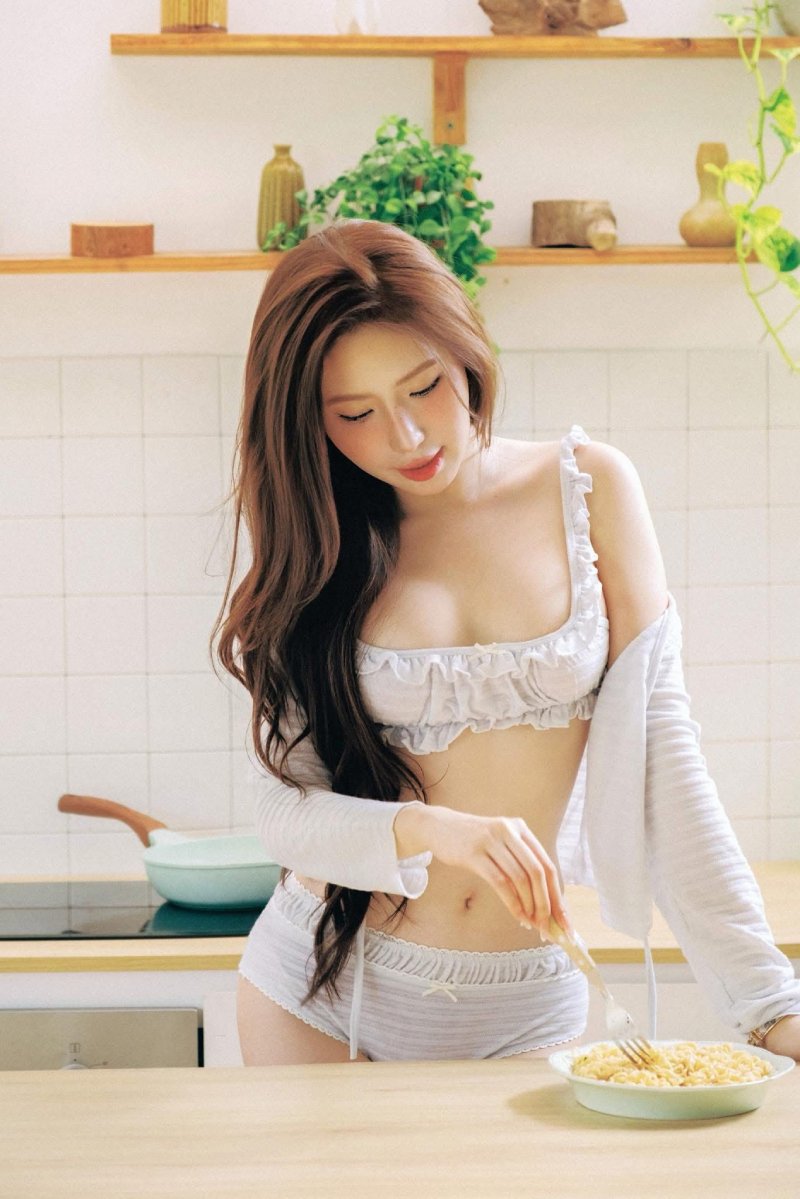 ảnh gái xinh múp rụp 1