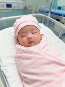 189+ Hình Ảnh Em Bé Sơ Sinh Dễ Thương Tuyệt Đẹp Làm Tan Chảy Trái Tim Bạn