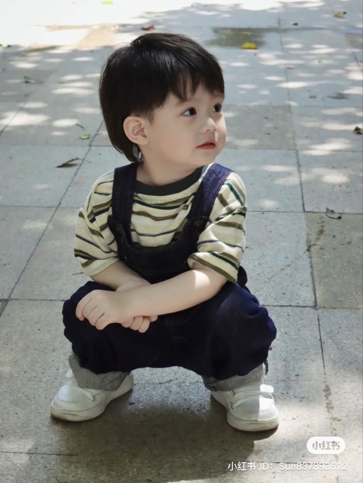 Hình Ảnh Em Bé Trai Dễ Thương 15