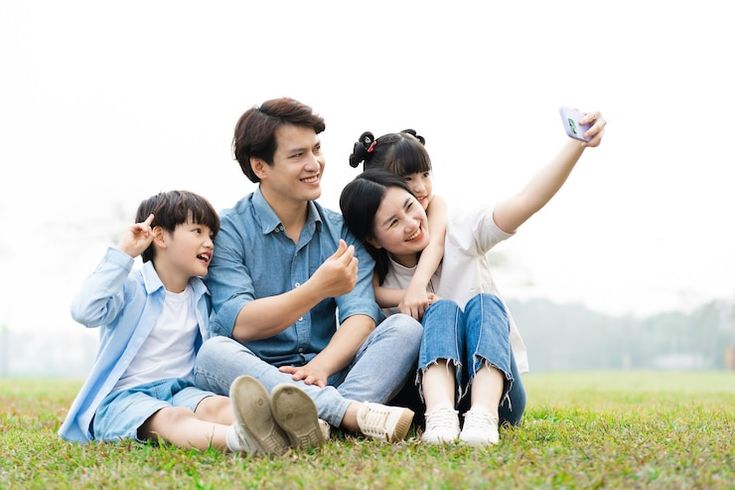 Hình Ảnh Gia Đình Hạnh Phúc 6