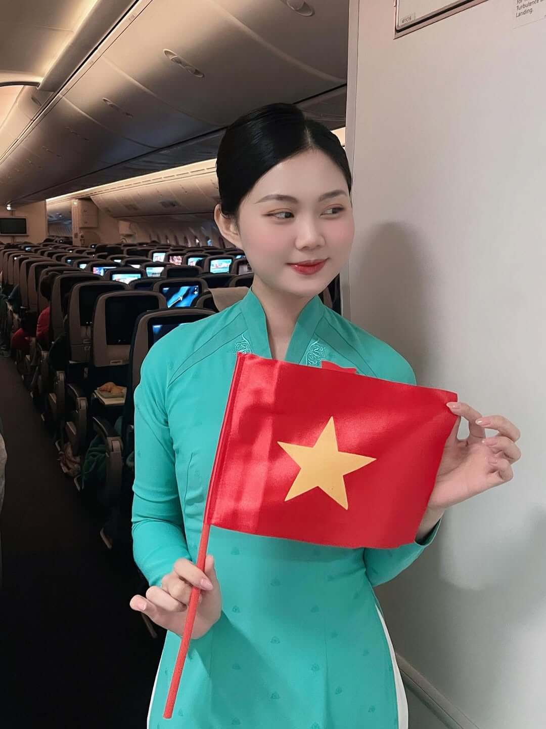 ảnh tiếp viên vietnam airline xinh đẹp 9