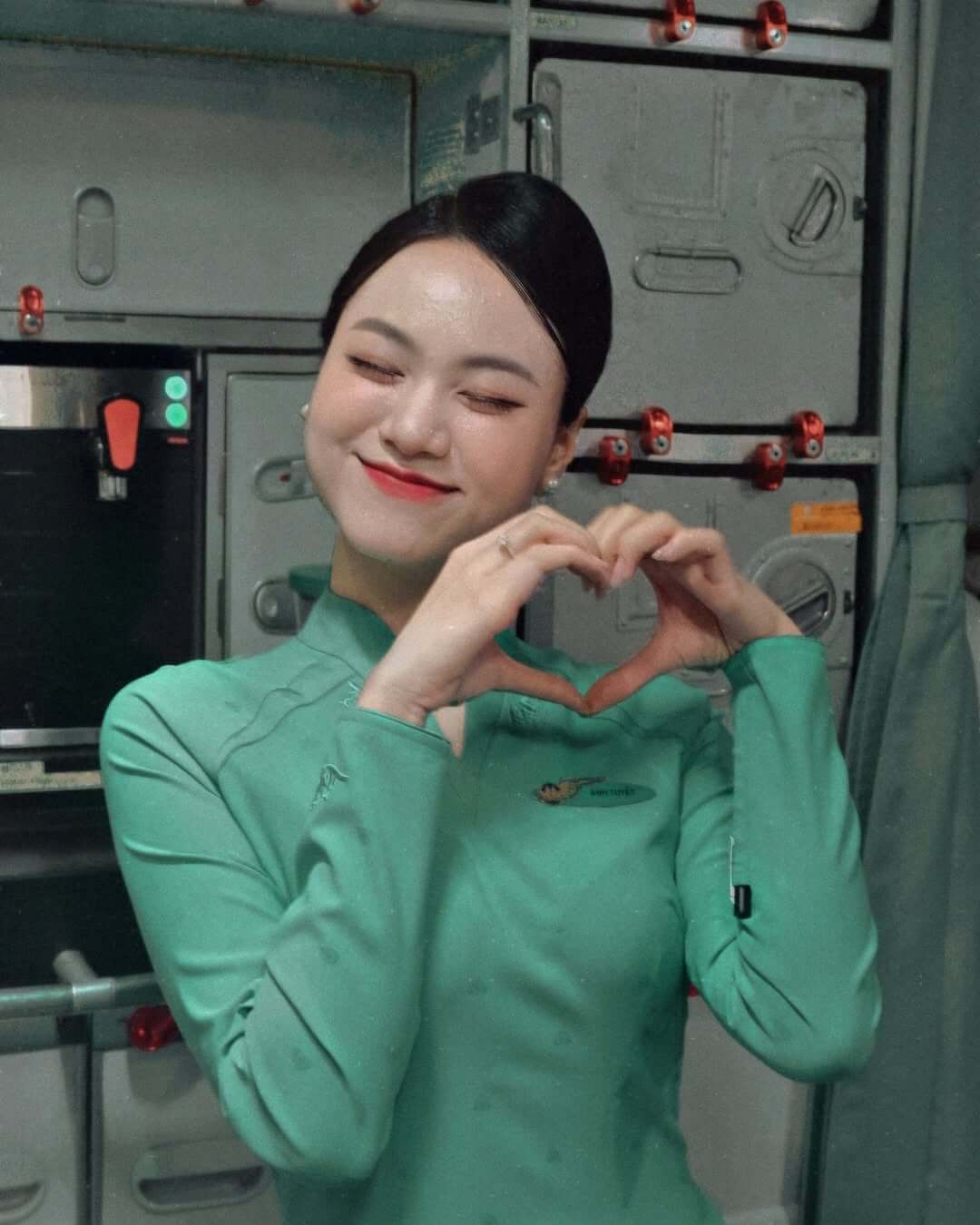 ảnh tiếp viên vietnam airline xinh đẹp 15