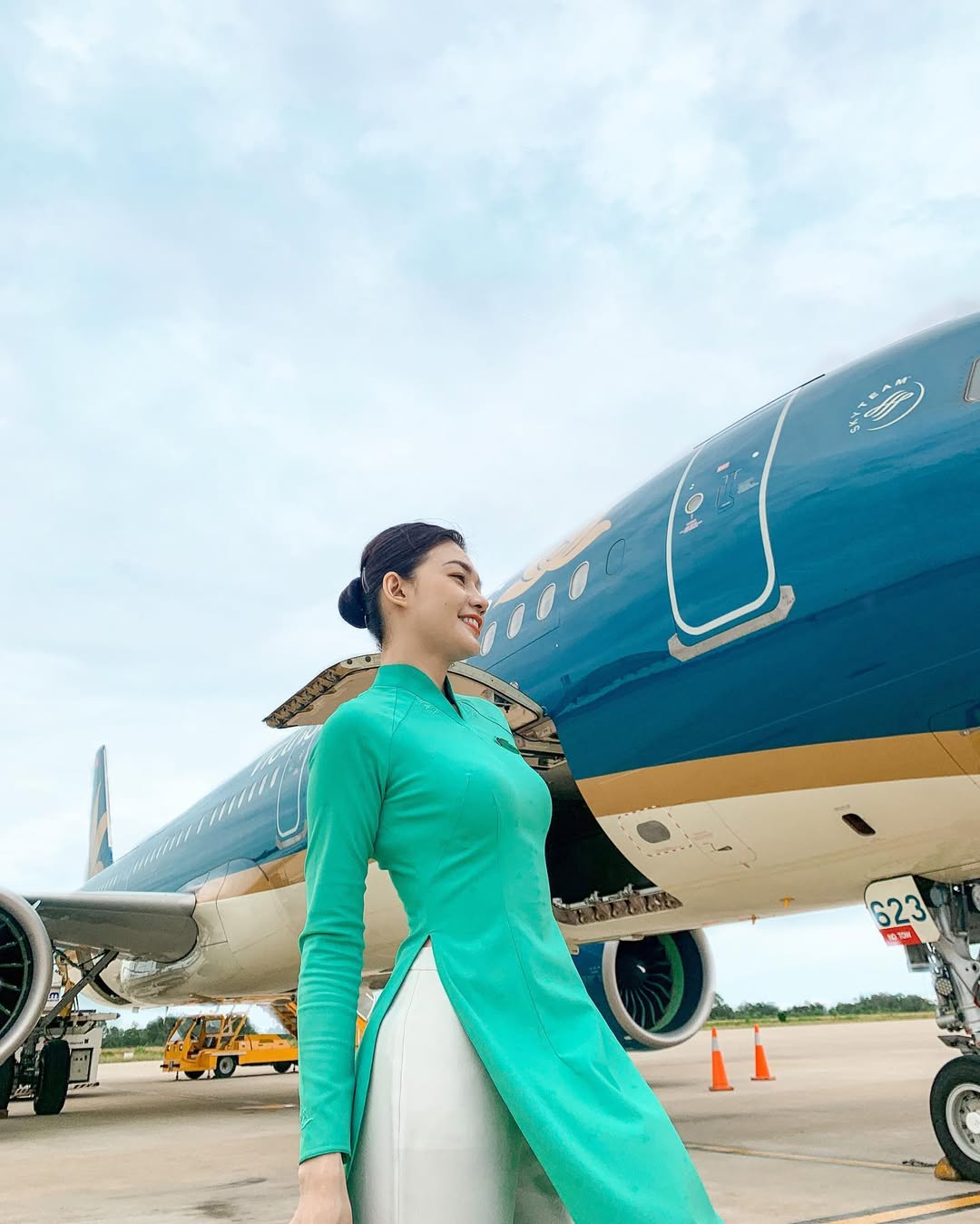 ảnh tiếp viên vietnam airline xinh đẹp 40
