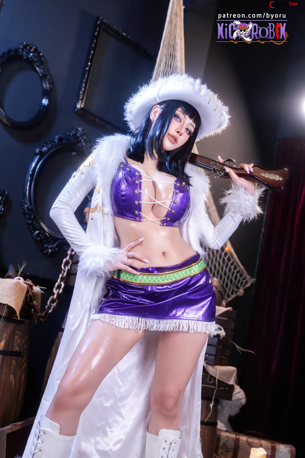 Byoru cosplay Nico Robin Baroque Works 2