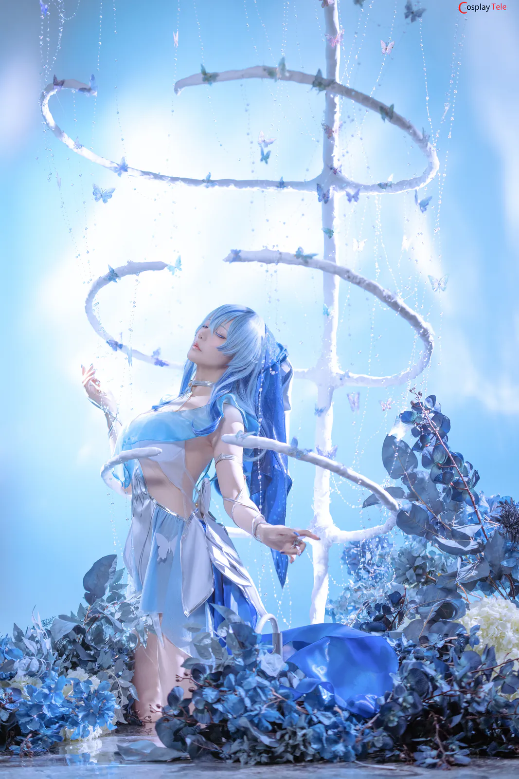 Hoshilily cosplay The Shorekeeper 1