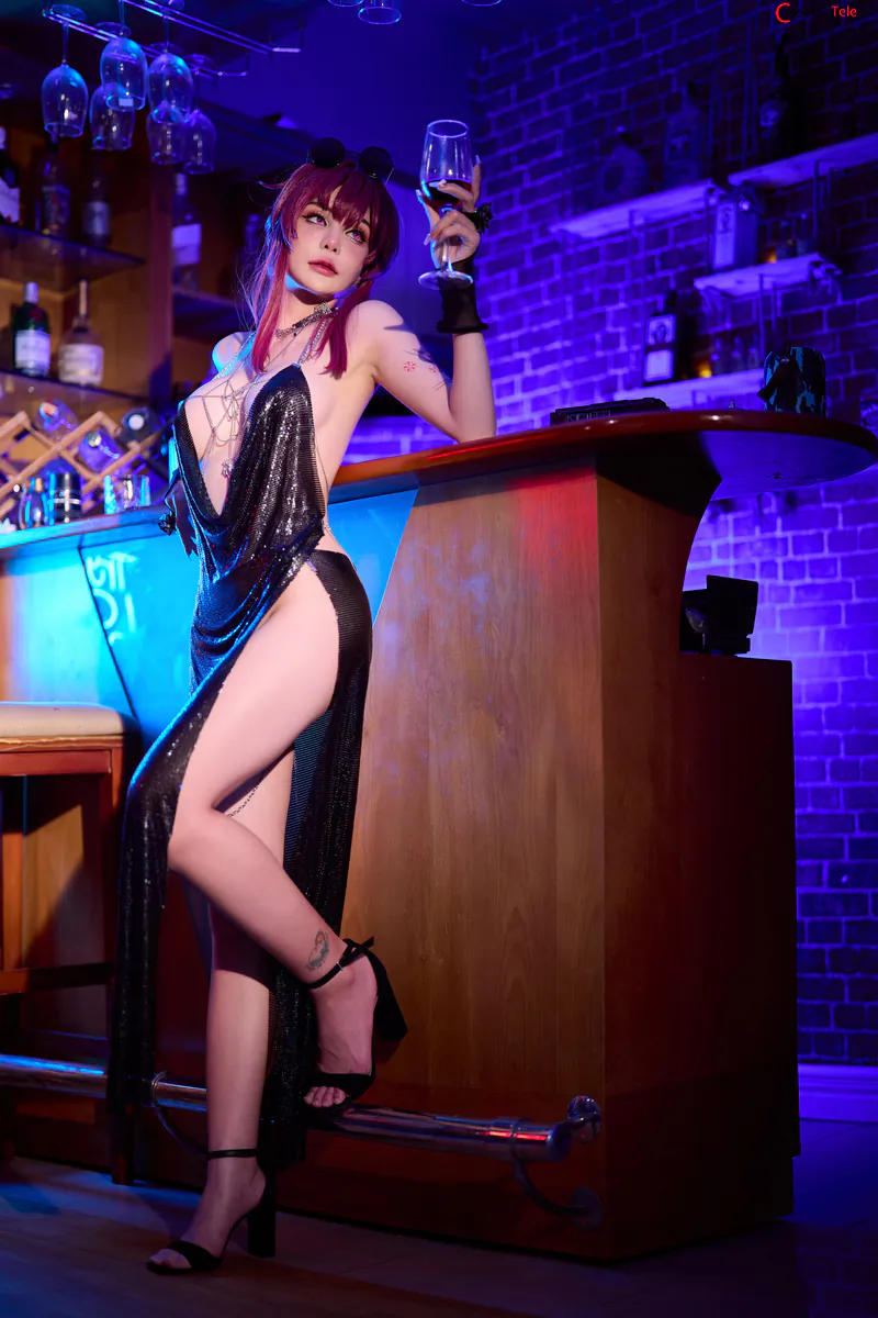 Joyce cosplay Kafka Black Prom 11
