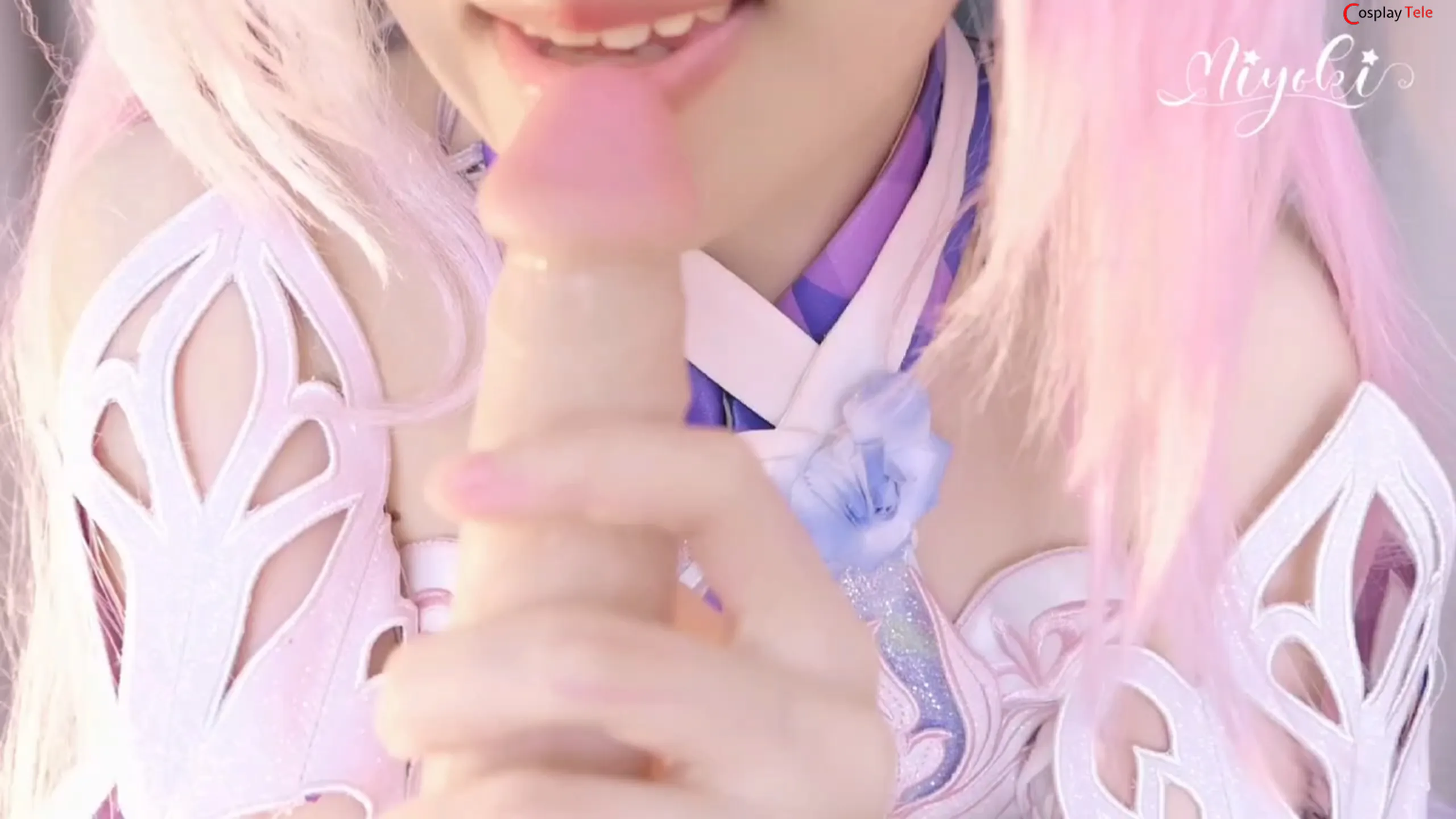 Misaki Suzuki cosplay Hyacine 5
