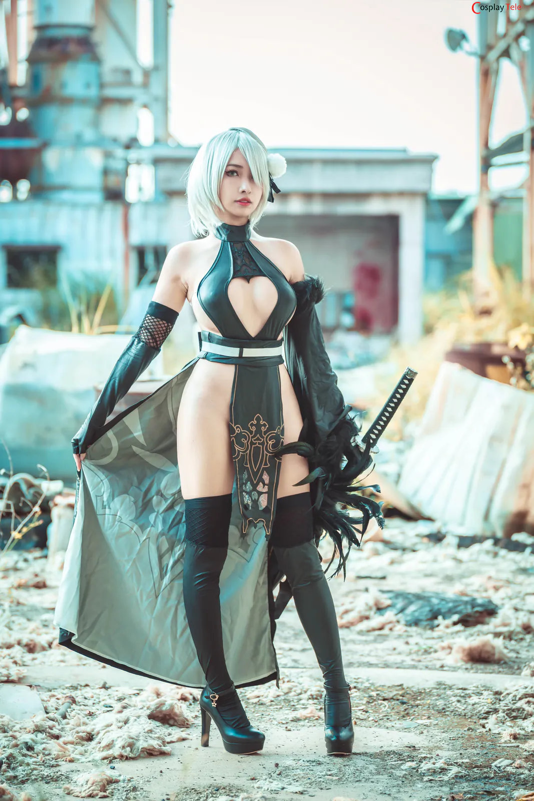 Momo cosplay 2B 14