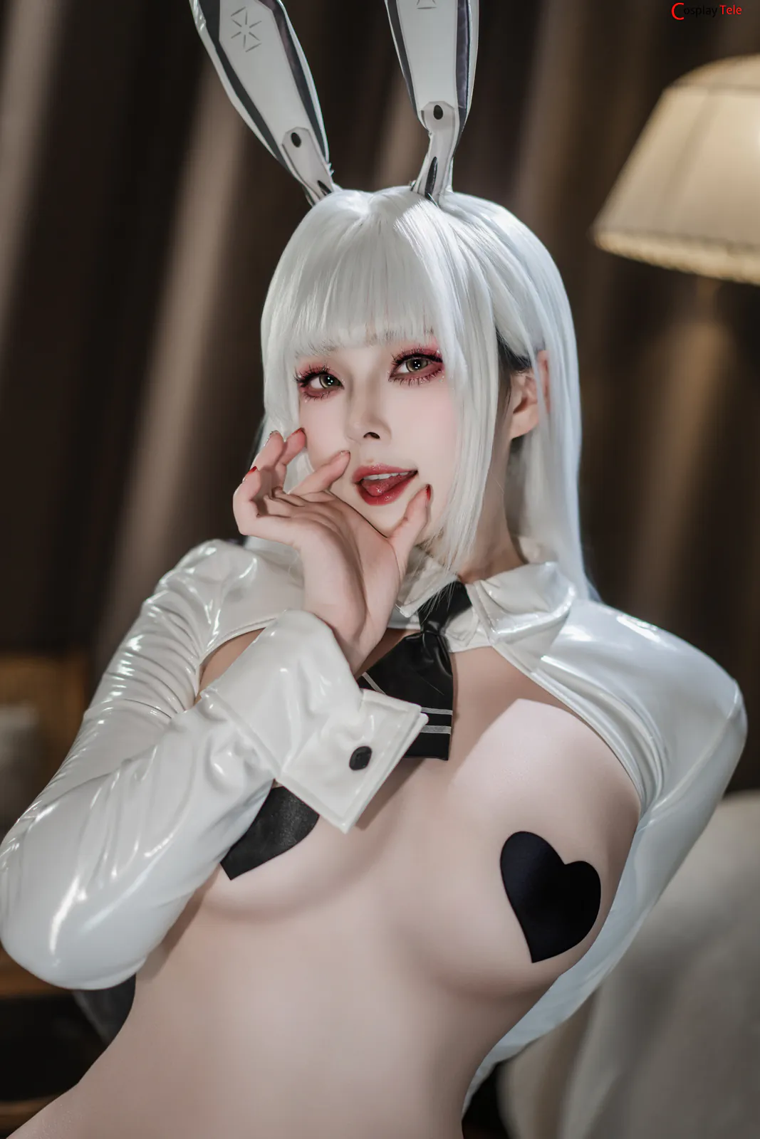 Natsuko cosplay Blanc 30