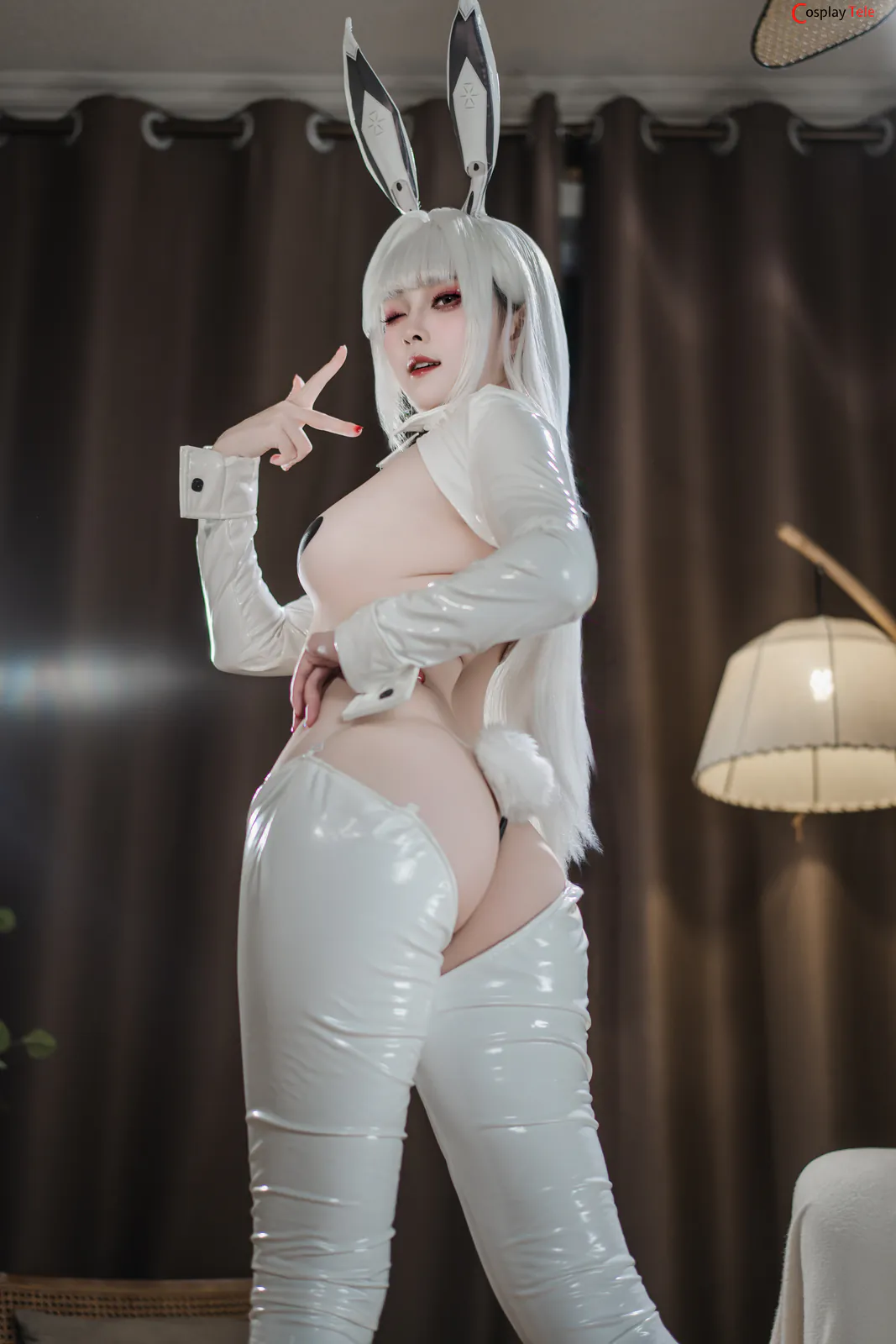 Natsuko cosplay Blanc 8