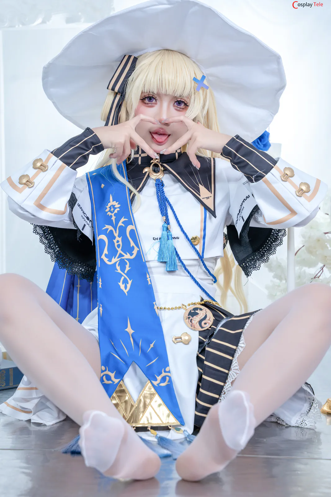 PoppaChan cosplay Phoebe 10
