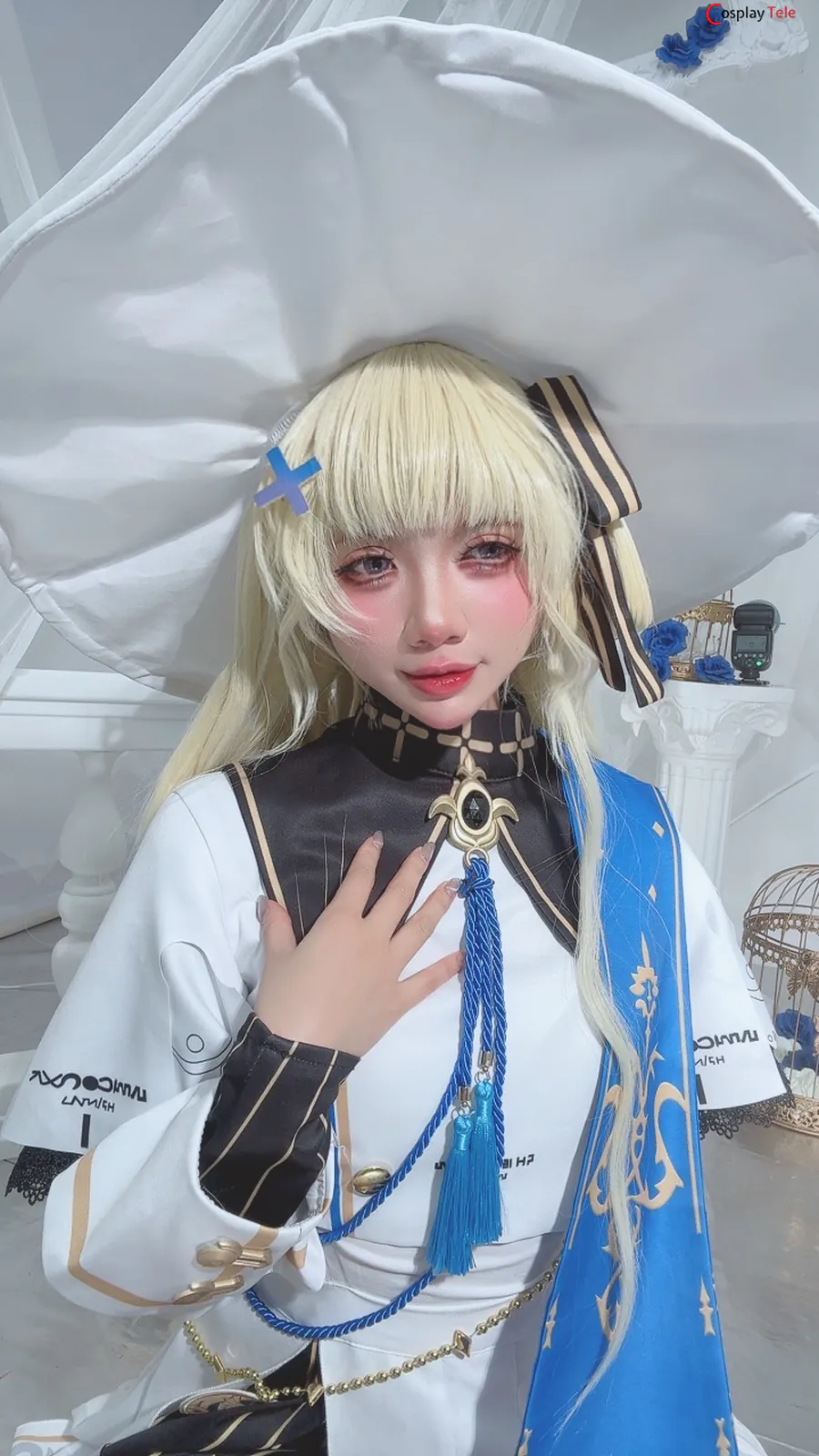 PoppaChan cosplay Phoebe 41