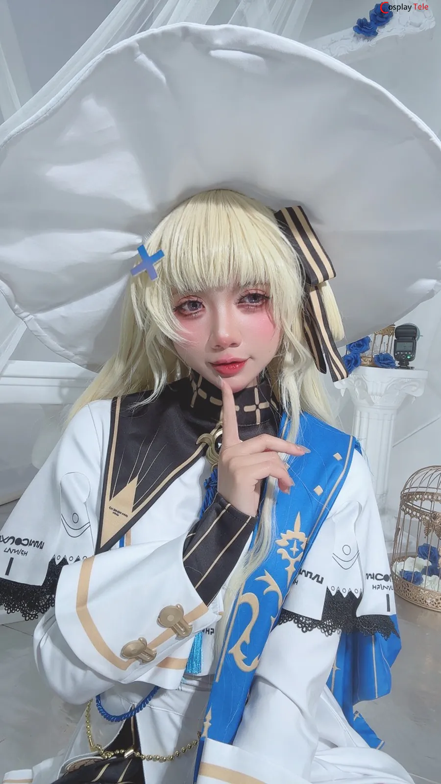 PoppaChan cosplay Phoebe 42