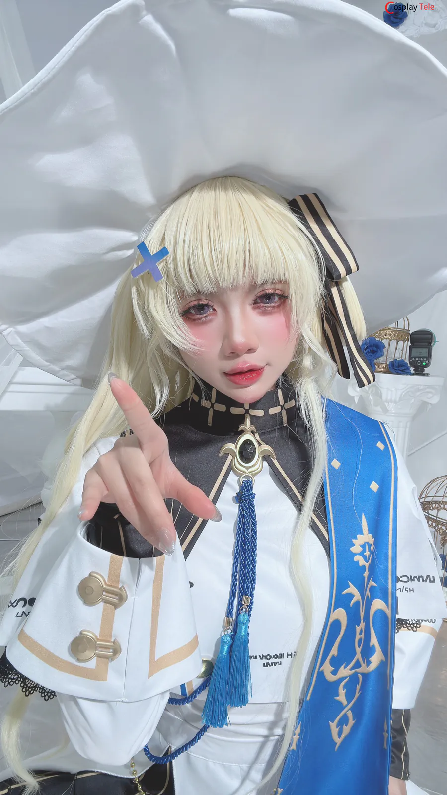 PoppaChan cosplay Phoebe 44