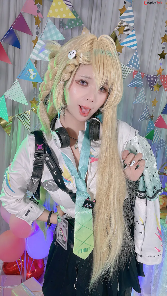 Pyoncos cosplay Lynae 43