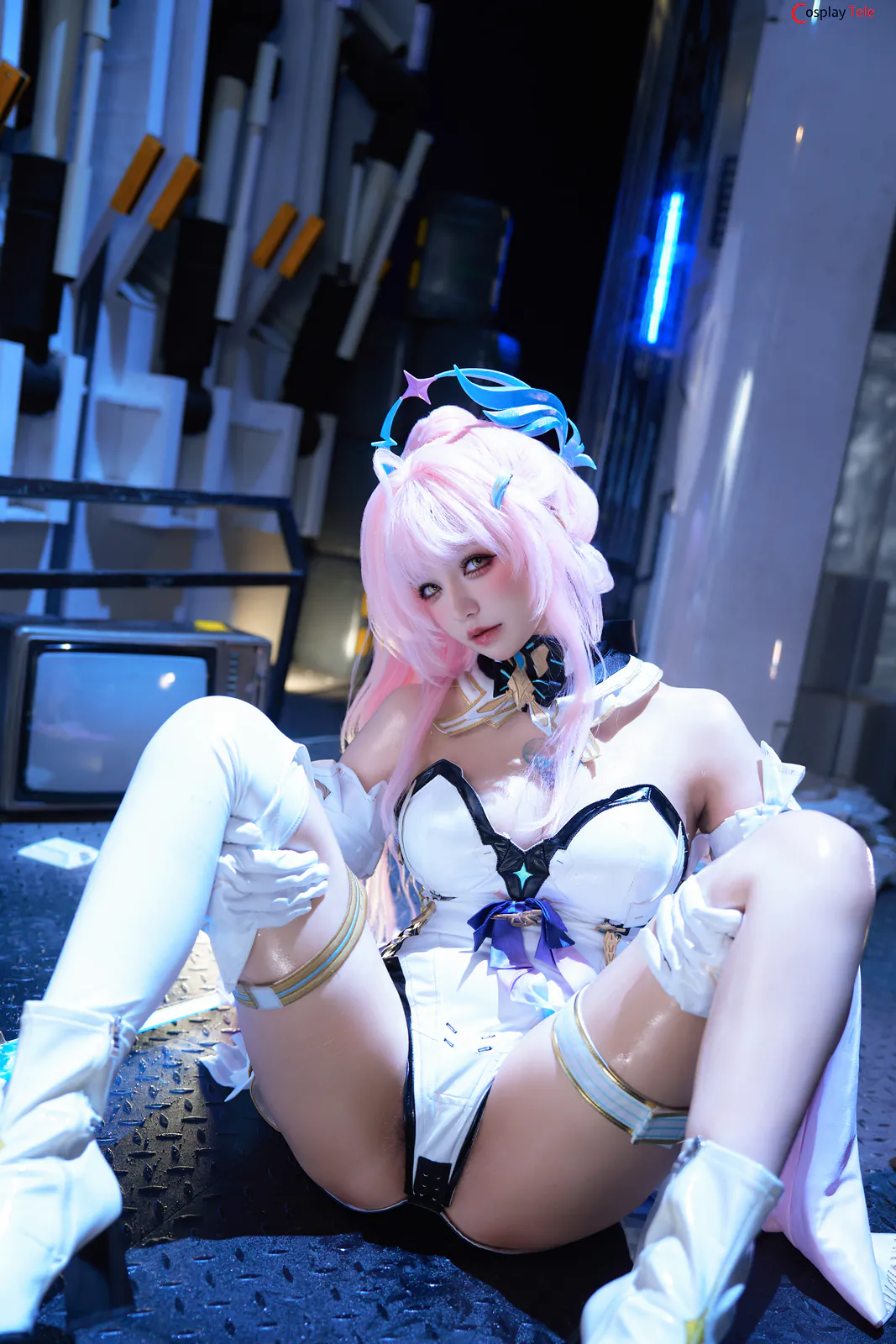 AxunkaOri cosplay Aemeath 112