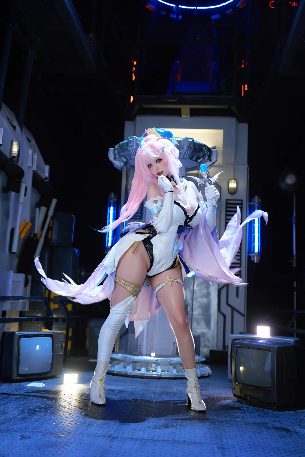 AxunkaOri cosplay Aemeath 139