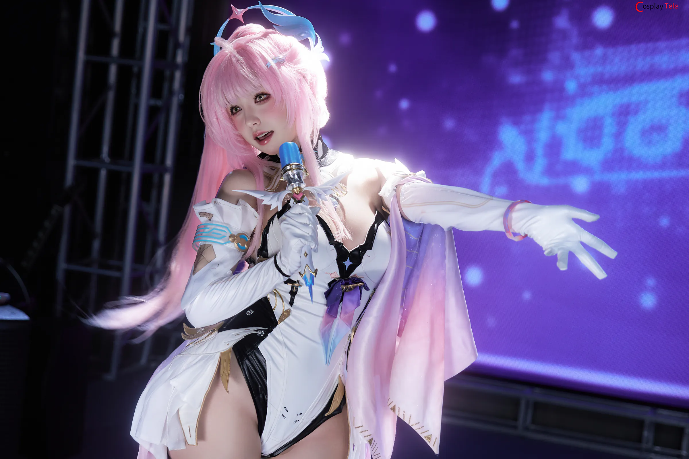 AxunkaOri cosplay Aemeath 13