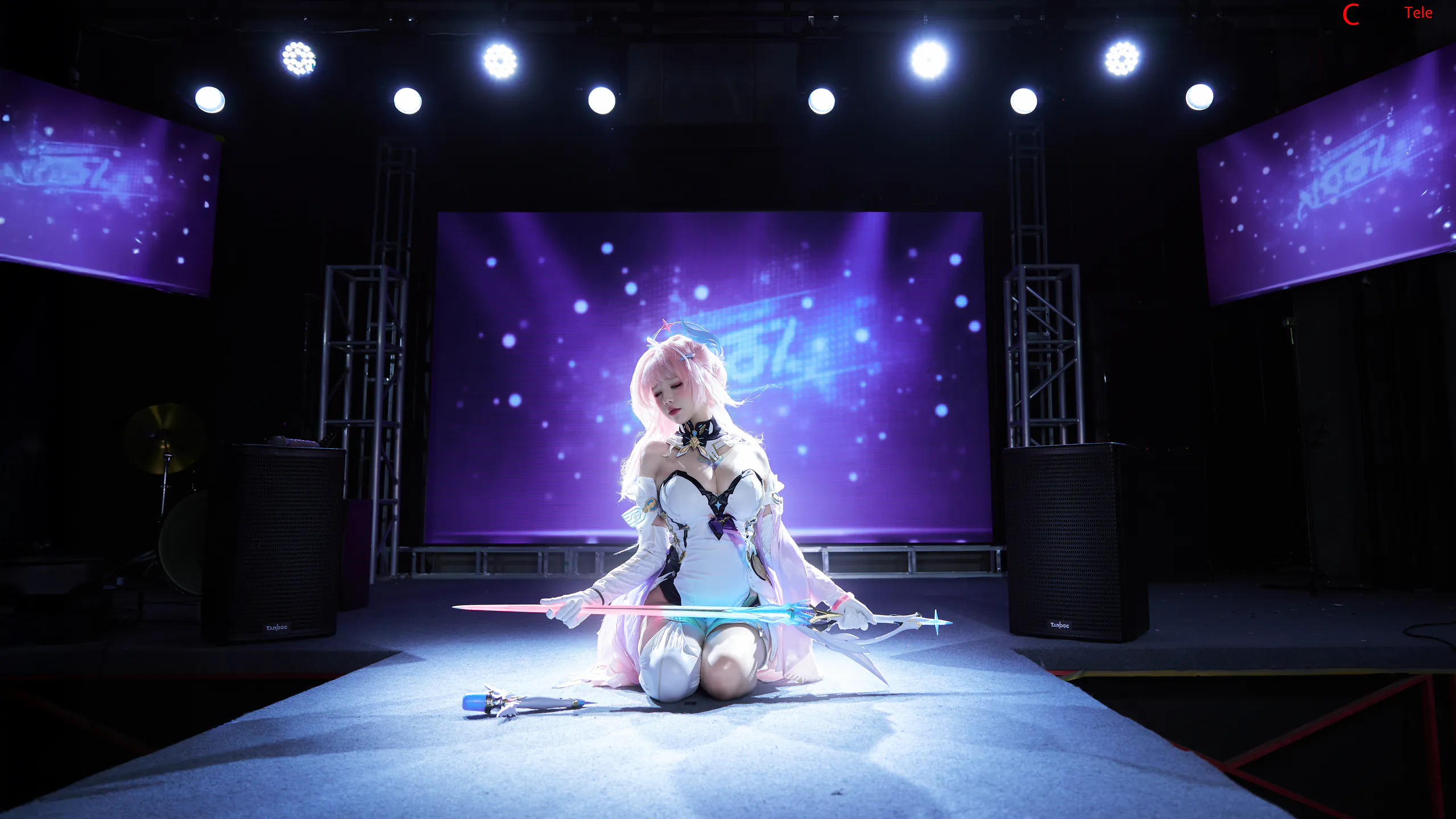 AxunkaOri cosplay Aemeath 14