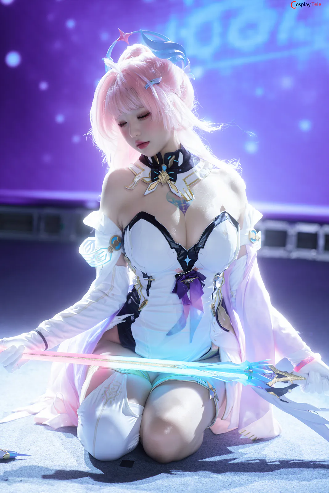AxunkaOri cosplay Aemeath 17