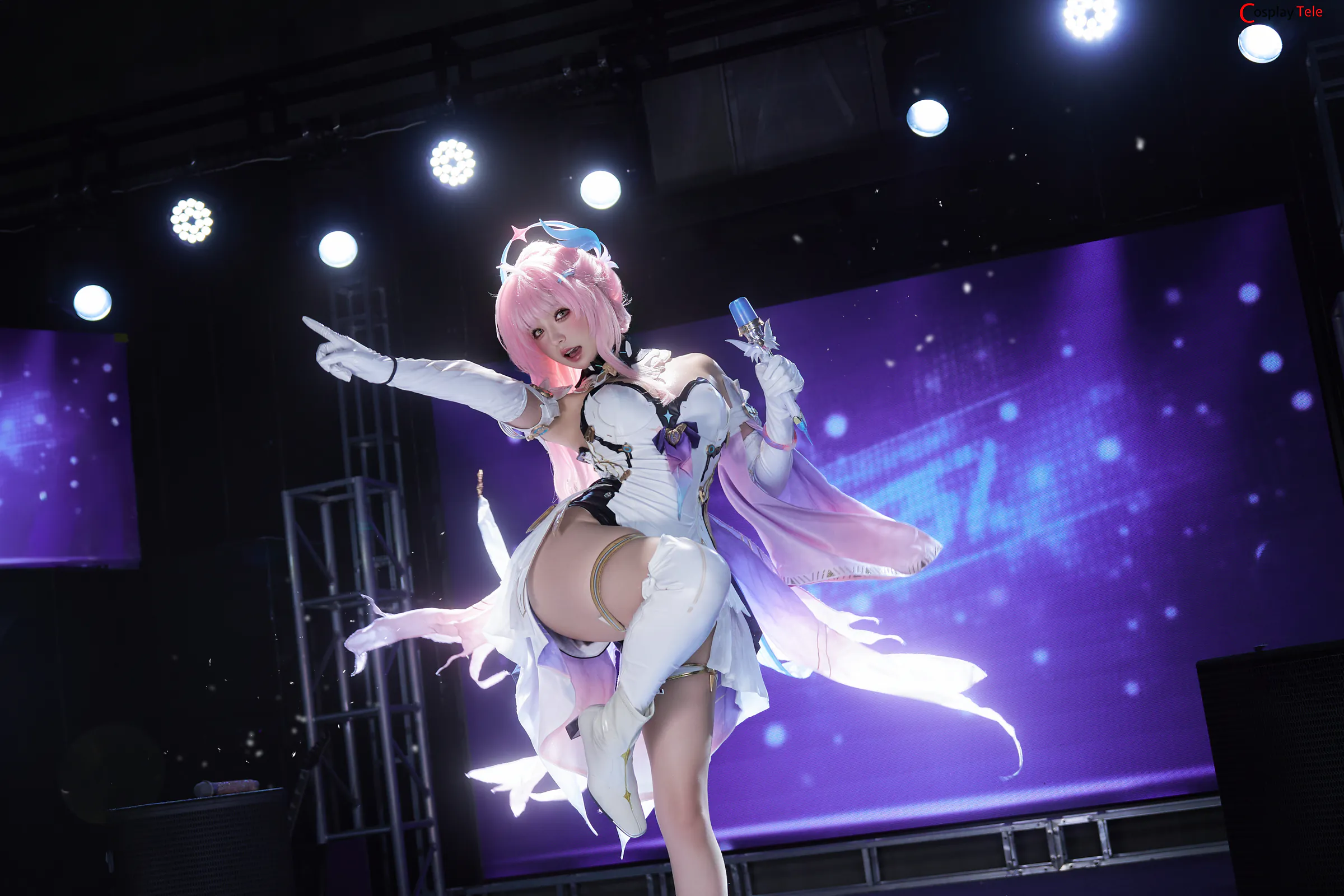 AxunkaOri cosplay Aemeath 18