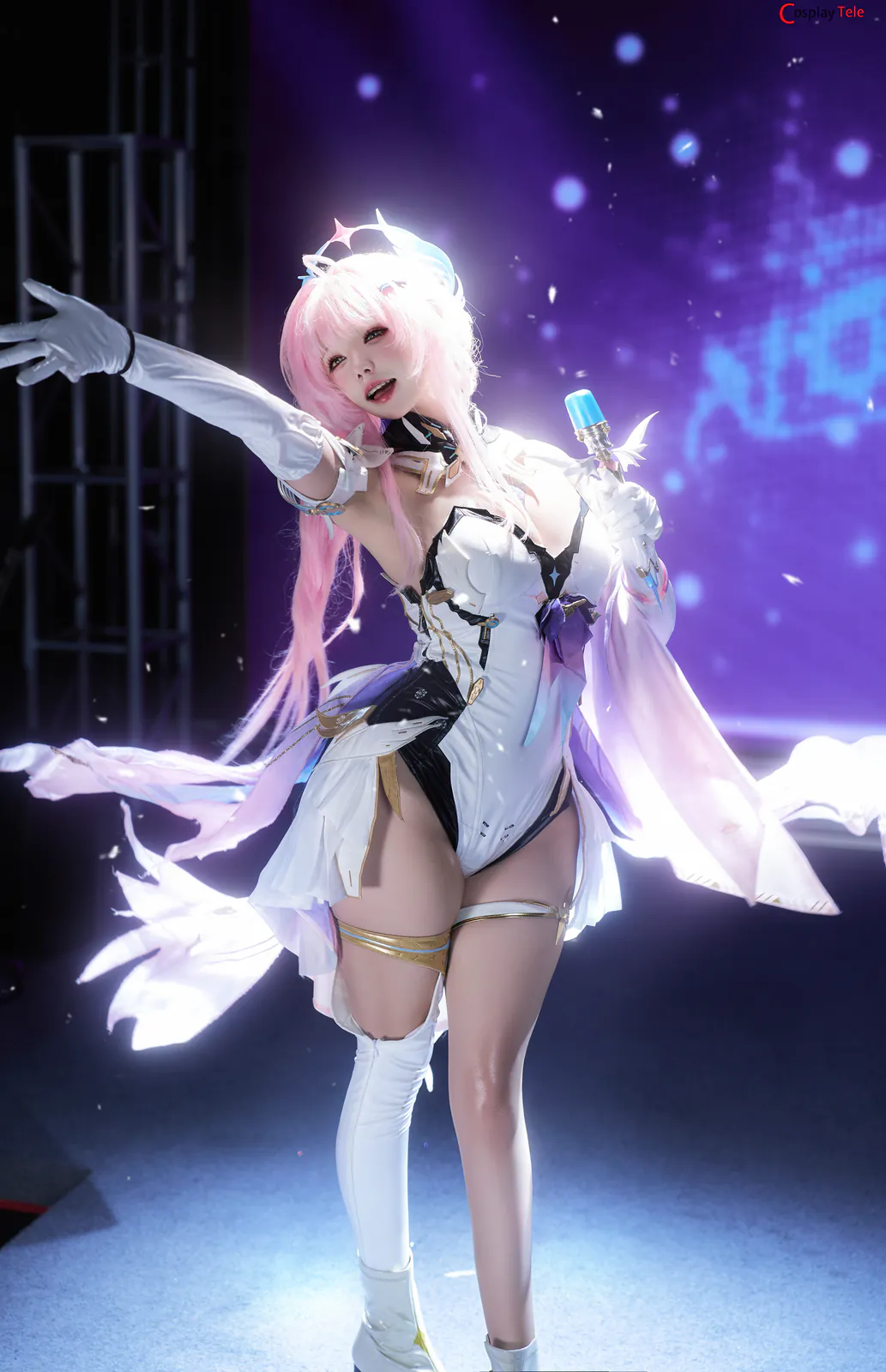 AxunkaOri cosplay Aemeath 26