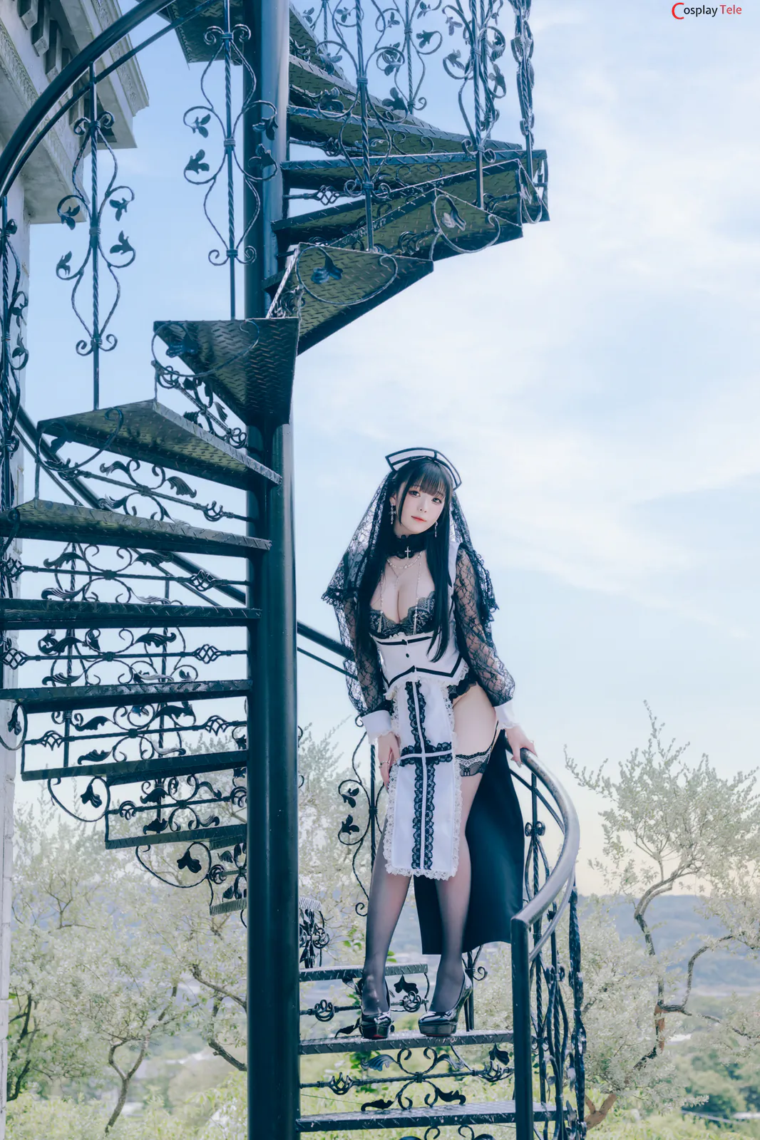 shimo cosplay Holy Nun 33