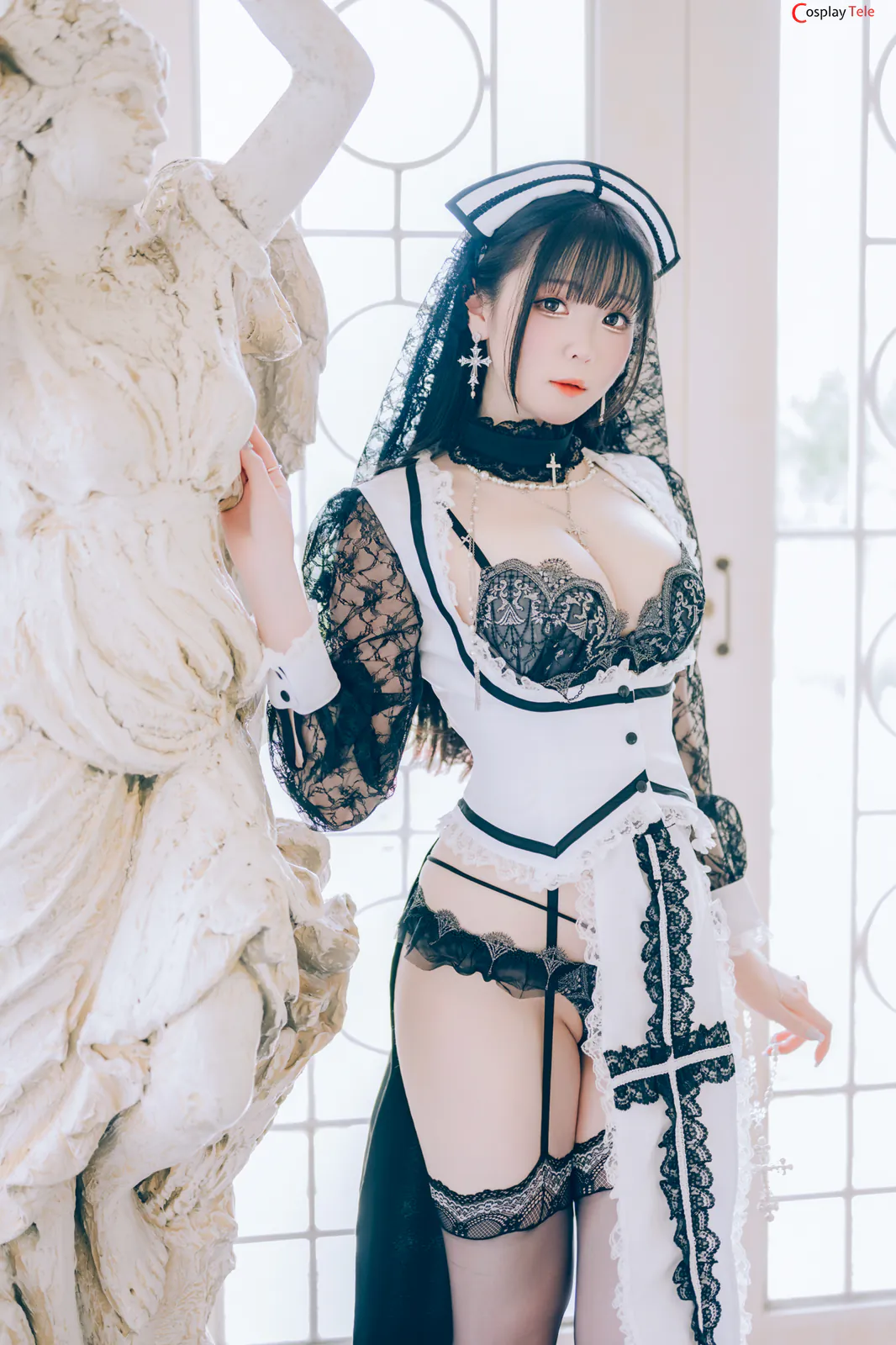 shimo cosplay Holy Nun 4